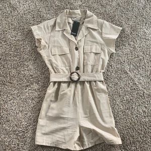 NEW NASTYGAL LINEN ROMPER